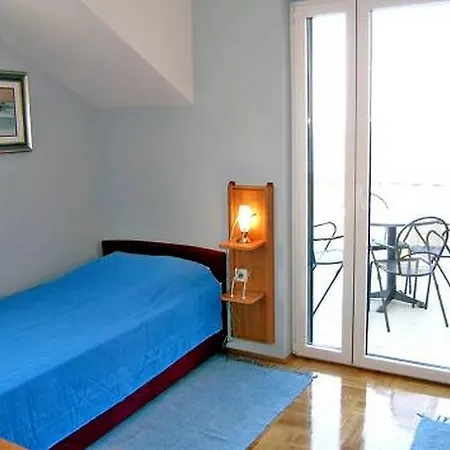 15242d Apartment