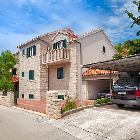 Apartment 15242d